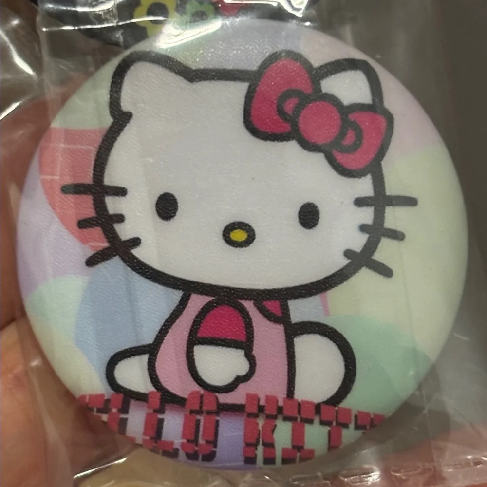 NIB Set of 3 Hello Kitty Pin Buttons